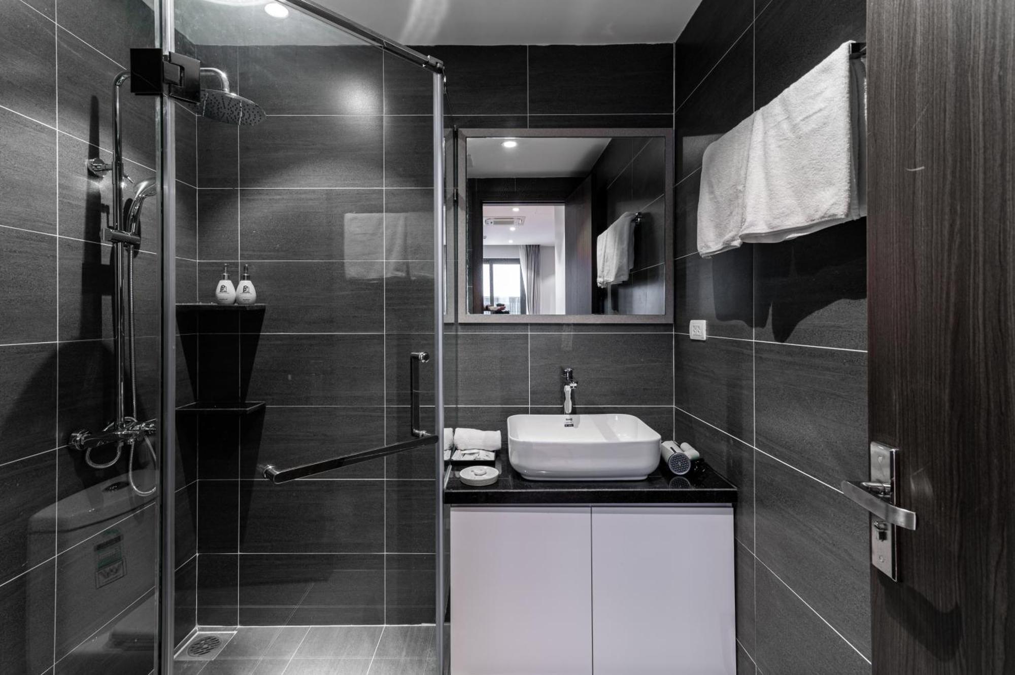 Luxe Paradise Suites Hotel To Ngoc Van Hanoi Kültér fotó