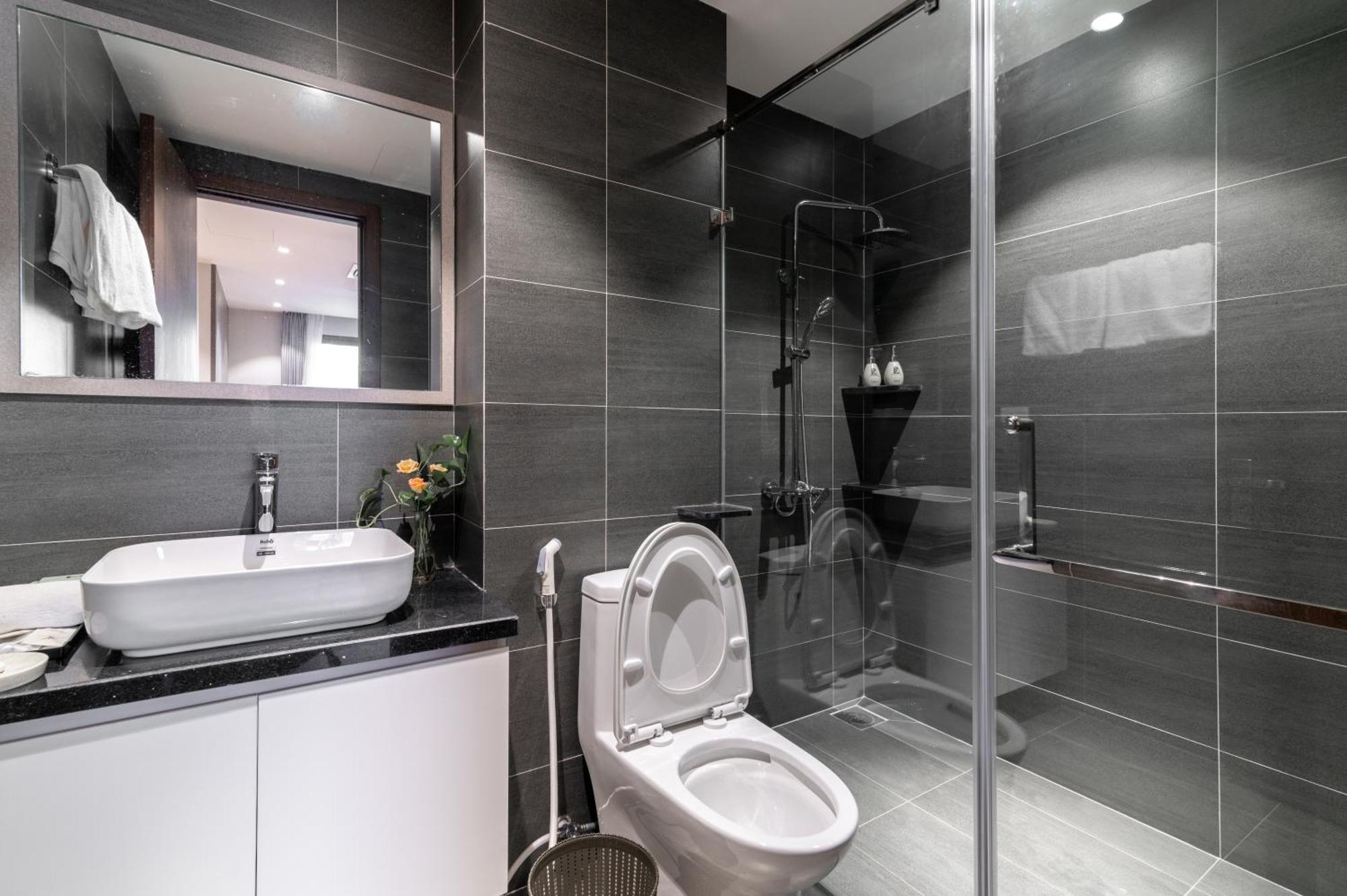 Luxe Paradise Suites Hotel To Ngoc Van Hanoi Kültér fotó