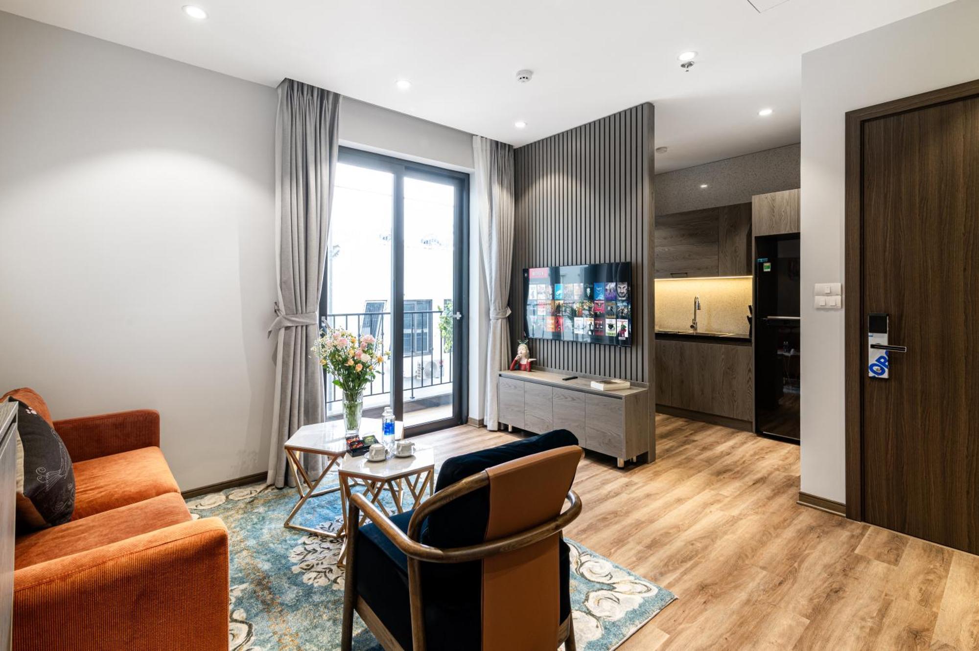 Luxe Paradise Suites Hotel To Ngoc Van Hanoi Kültér fotó