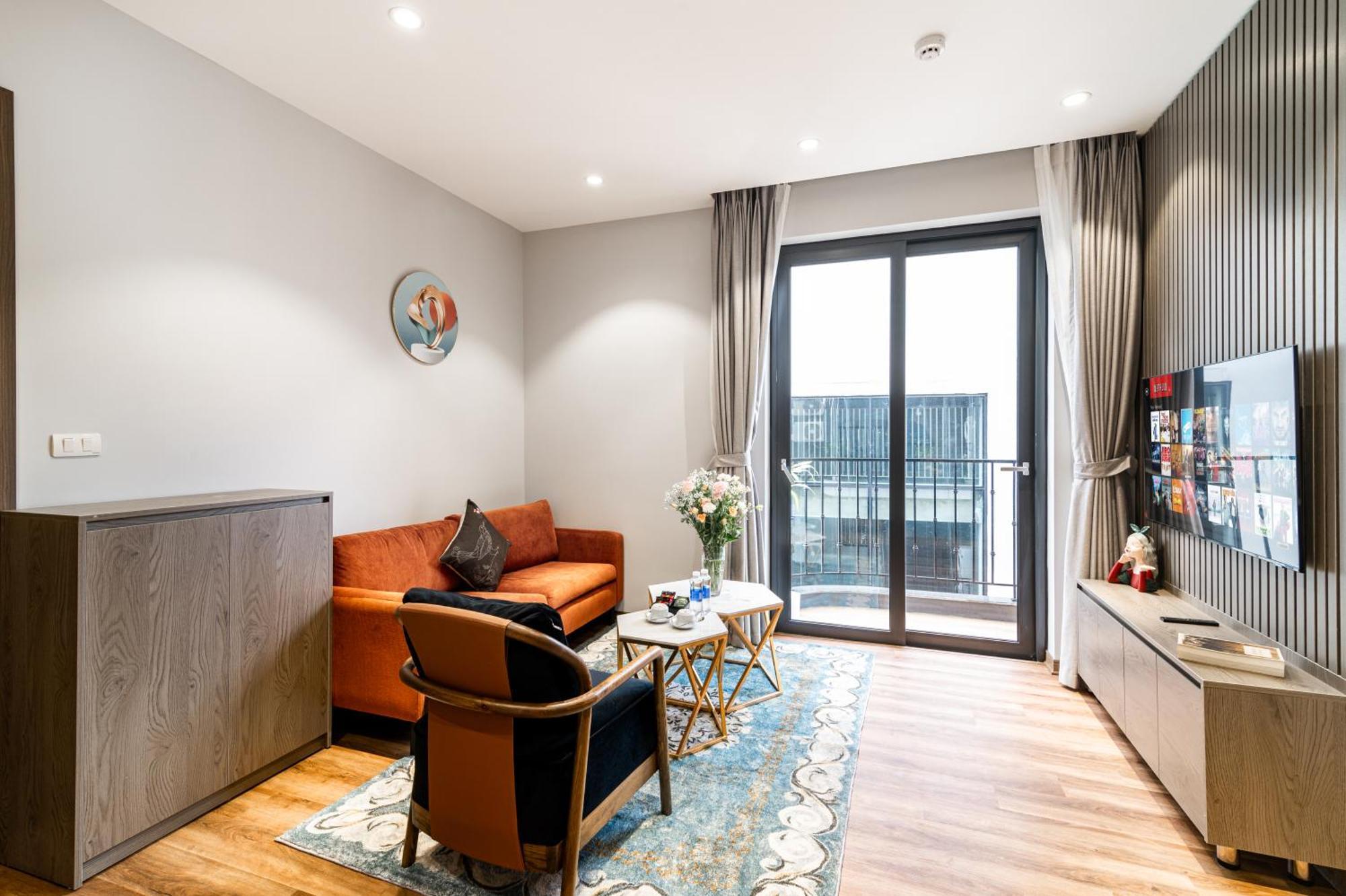 Luxe Paradise Suites Hotel To Ngoc Van Hanoi Kültér fotó
